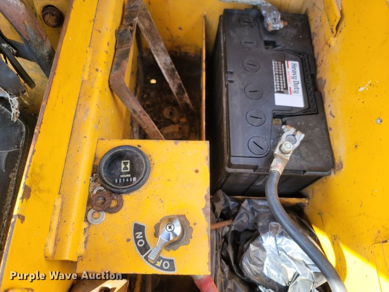 image for item LM9620 1977 John Deere 555  track loader