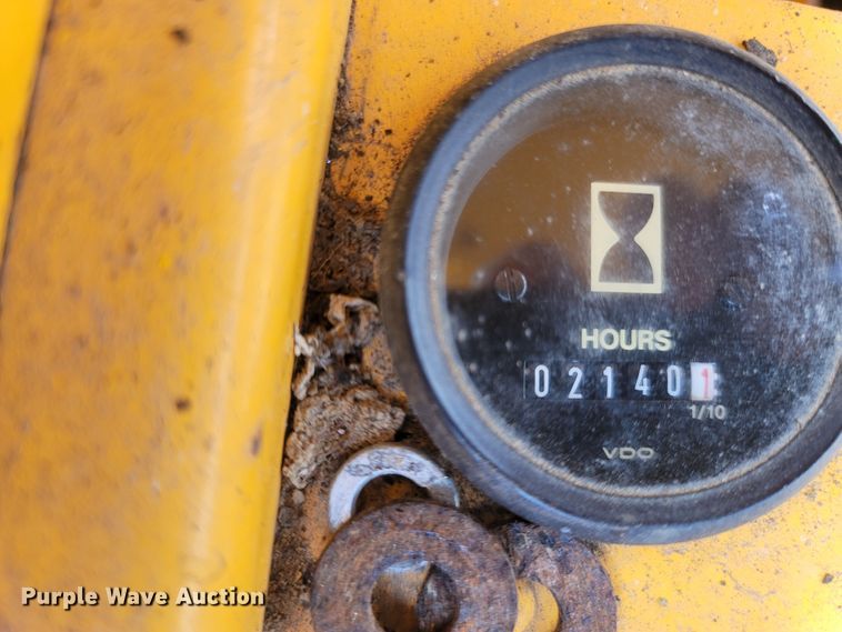 image for item LM9620 1977 John Deere 555  track loader