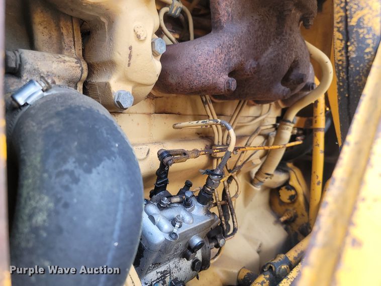 image for item LM9620 1977 John Deere 555  track loader