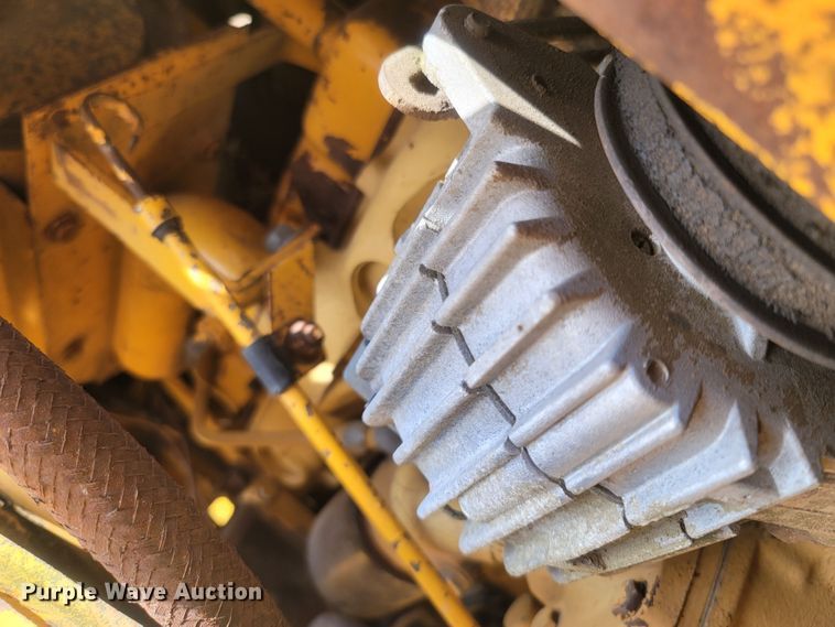 image for item LM9620 1977 John Deere 555  track loader