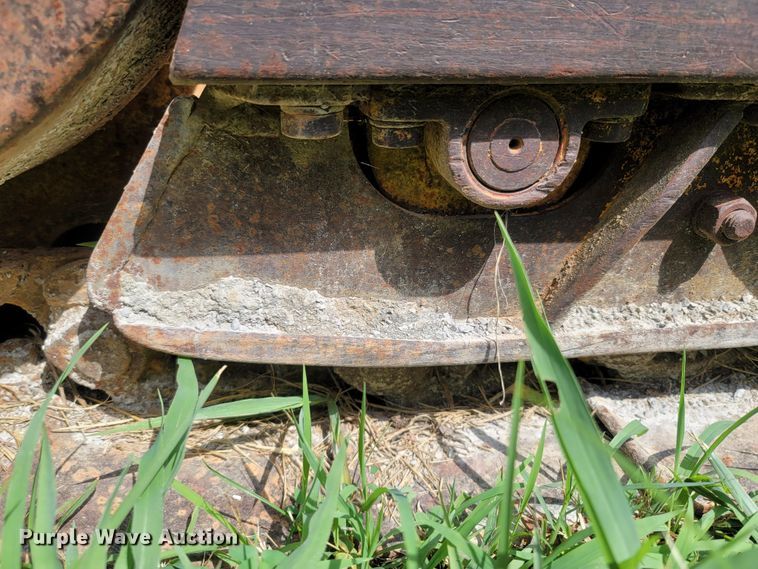 image for item LM9620 1977 John Deere 555  track loader