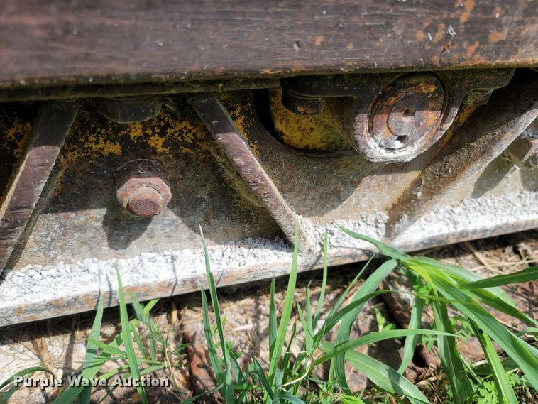 image for item LM9620 1977 John Deere 555  track loader