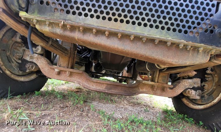 image for item LM9622 1984 Mack RD686S  dump truck