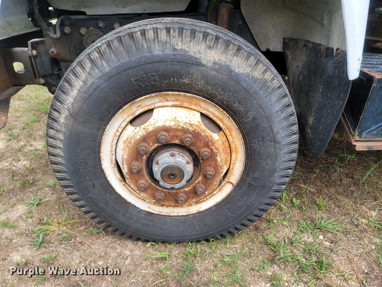 image for item LM9622 1984 Mack RD686S  dump truck