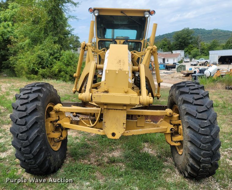 image for item LM9623 1992 Caterpillar 120G  motor grader