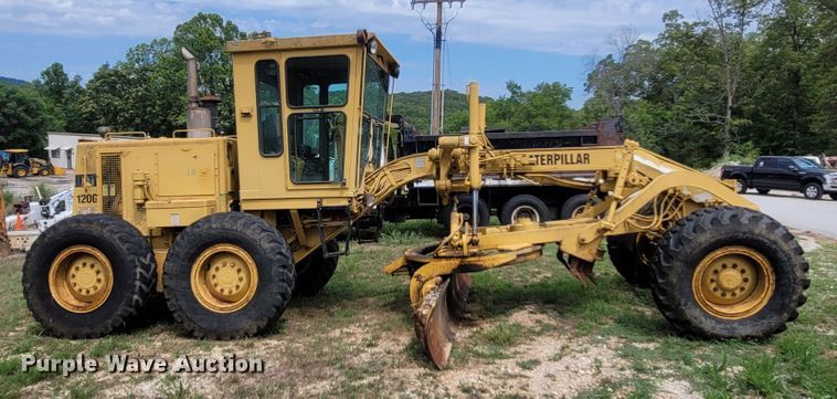 image for item LM9623 1992 Caterpillar 120G  motor grader