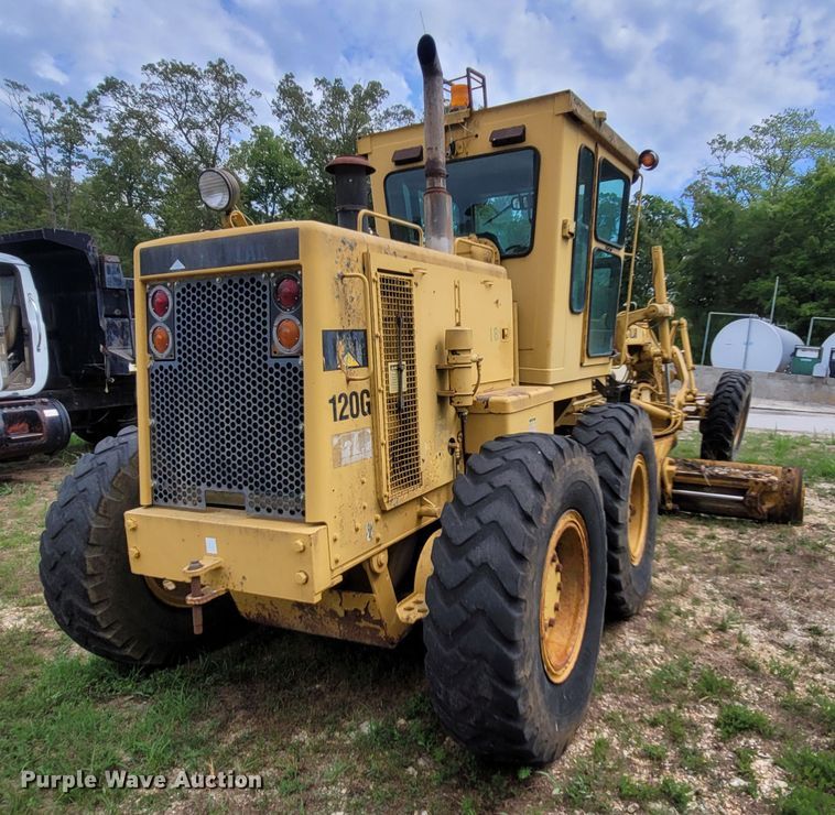 image for item LM9623 1992 Caterpillar 120G  motor grader