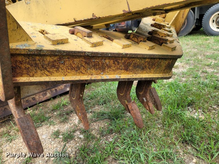 image for item LM9623 1992 Caterpillar 120G  motor grader