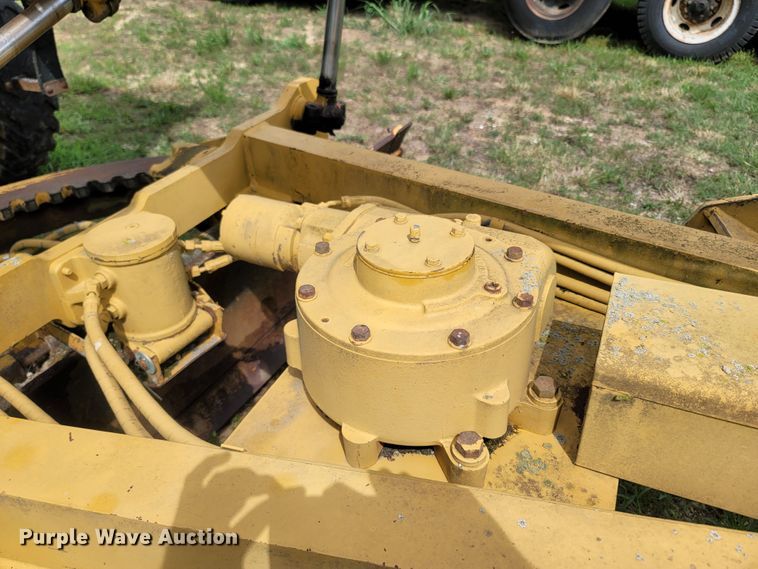 image for item LM9623 1992 Caterpillar 120G  motor grader