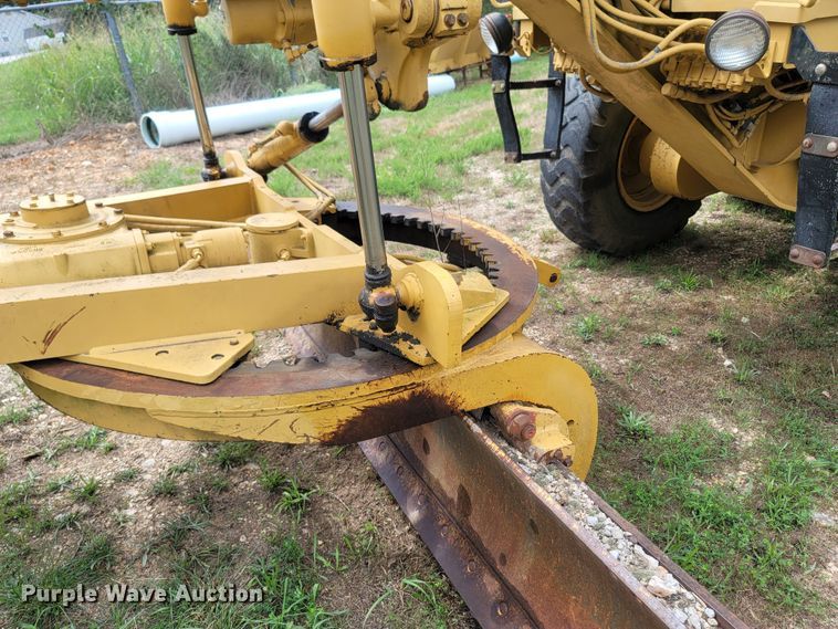 image for item LM9623 1992 Caterpillar 120G  motor grader