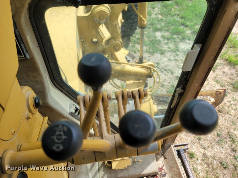 image for item LM9623 1992 Caterpillar 120G  motor grader