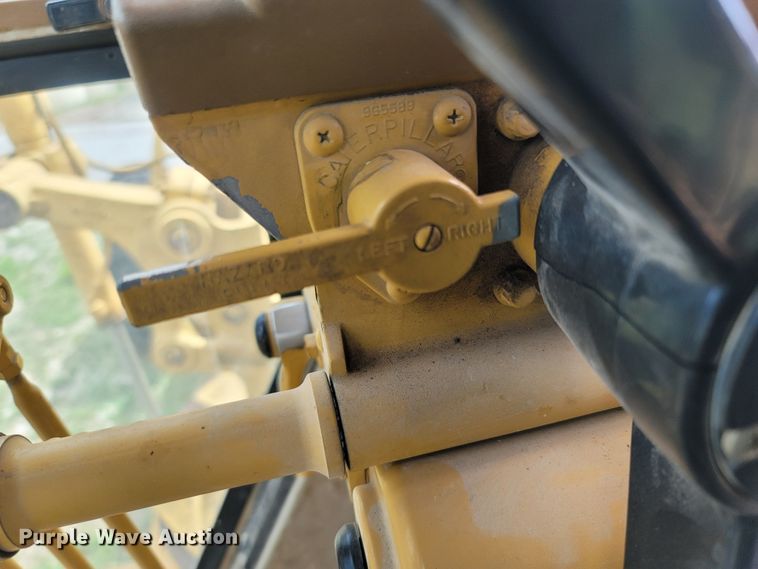 image for item LM9623 1992 Caterpillar 120G  motor grader