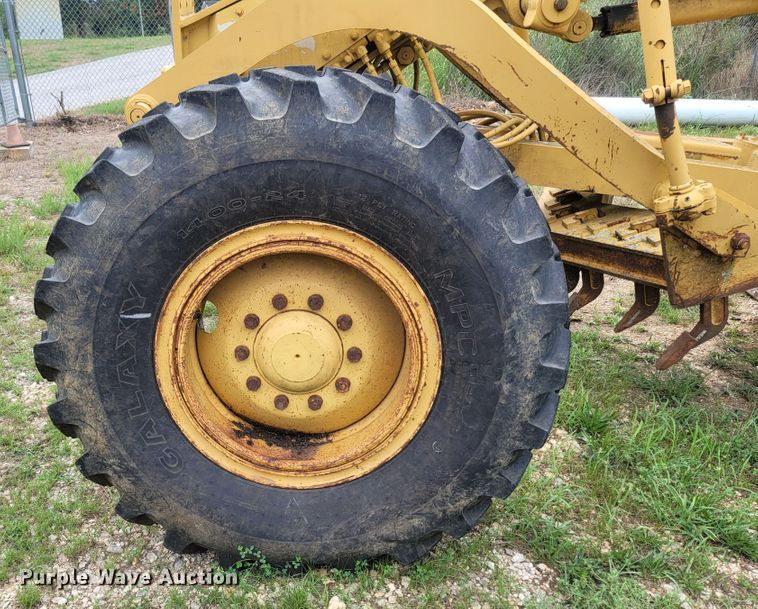 image for item LM9623 1992 Caterpillar 120G  motor grader