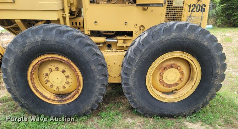 image for item LM9623 1992 Caterpillar 120G  motor grader