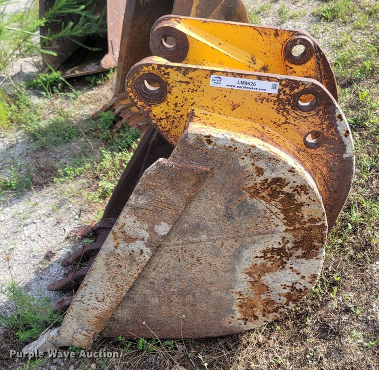 image for item LM9626 (3) Case buckets