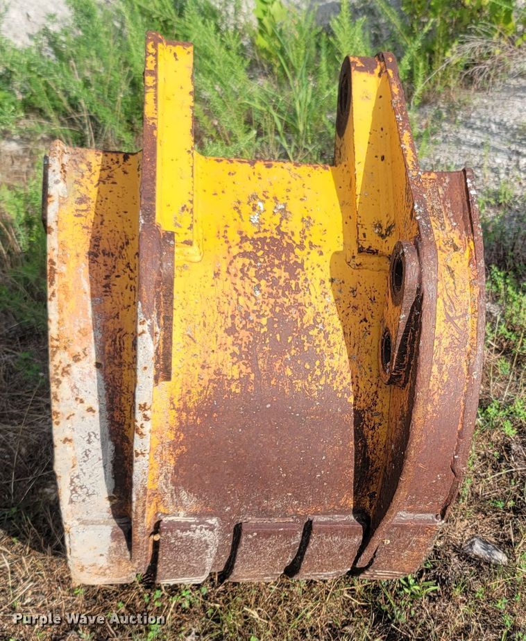 image for item LM9626 (3) Case buckets