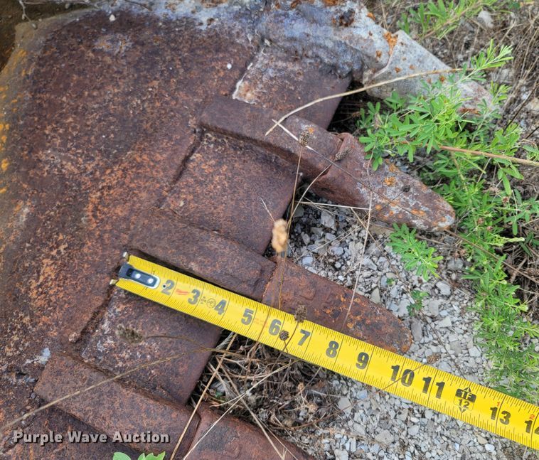 image for item LM9626 (3) Case buckets