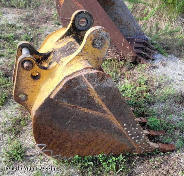 image for item LM9626 (3) Case buckets