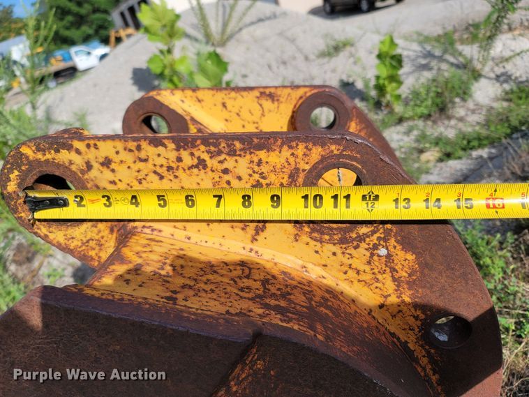 image for item LM9626 (3) Case buckets