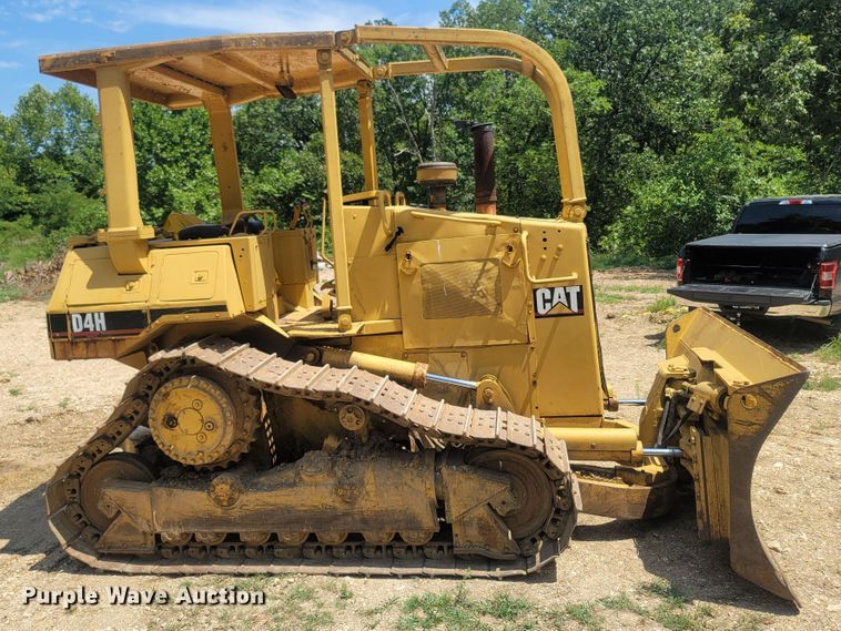 image for item LM9630 1990 Caterpillar D4H  dozer
