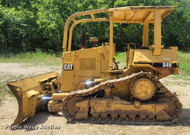 image for item LM9630 1990 Caterpillar D4H  dozer