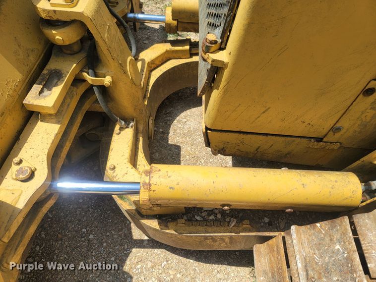 image for item LM9630 1990 Caterpillar D4H  dozer