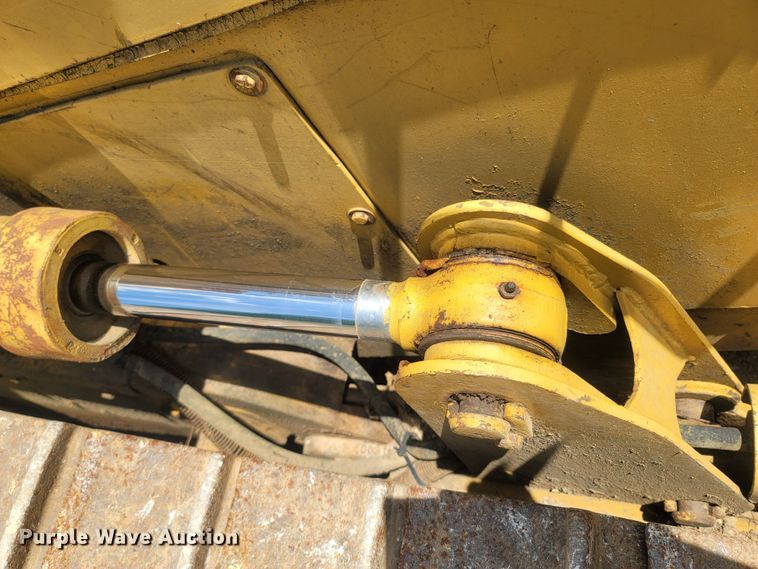 image for item LM9630 1990 Caterpillar D4H  dozer