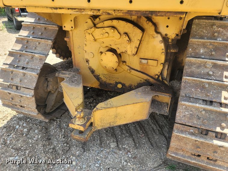 image for item LM9630 1990 Caterpillar D4H  dozer