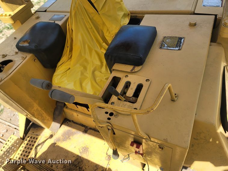 image for item LM9630 1990 Caterpillar D4H  dozer