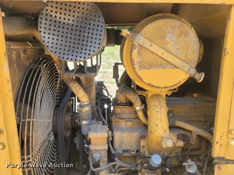 image for item LM9630 1990 Caterpillar D4H  dozer