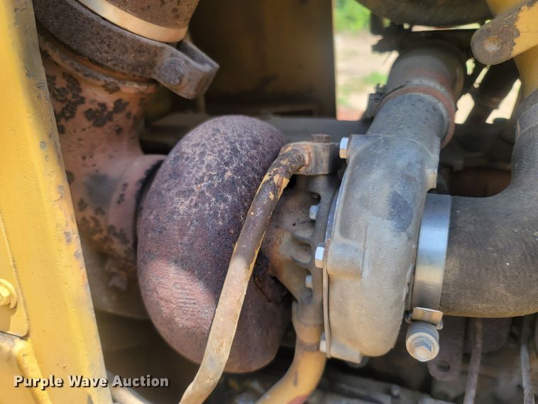 image for item LM9630 1990 Caterpillar D4H  dozer