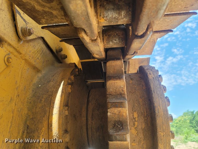 image for item LM9630 1990 Caterpillar D4H  dozer