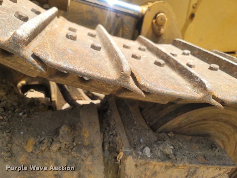 image for item LM9630 1990 Caterpillar D4H  dozer