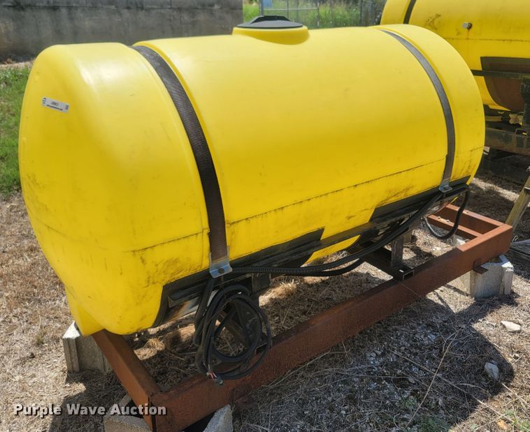 image for item LM9631 Poly tank