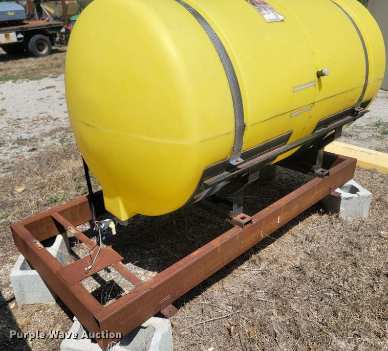 image for item LM9631 Poly tank