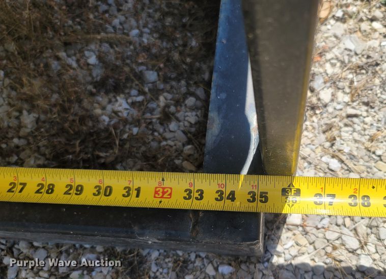 image for item LM9633 Poly tank