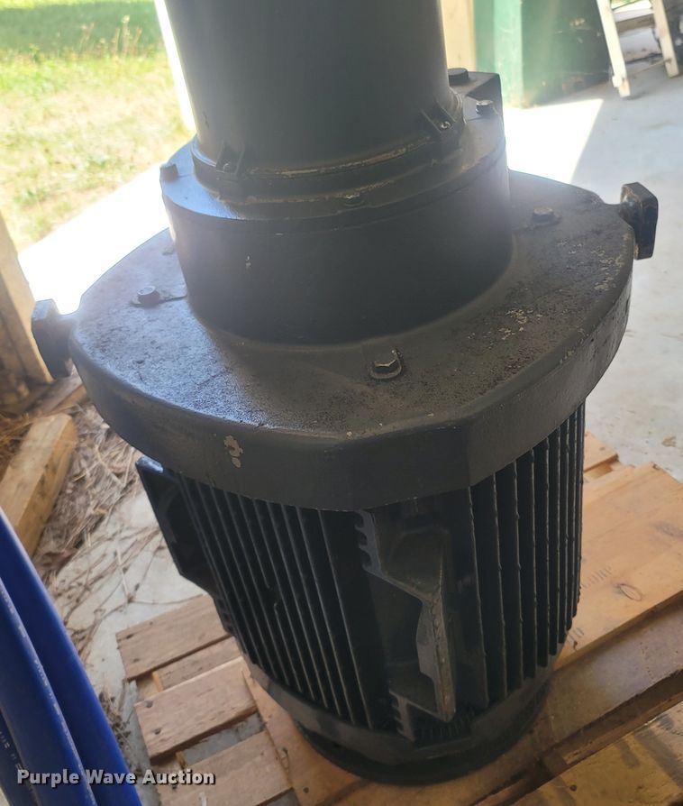 image for item LM9634 Electric motor