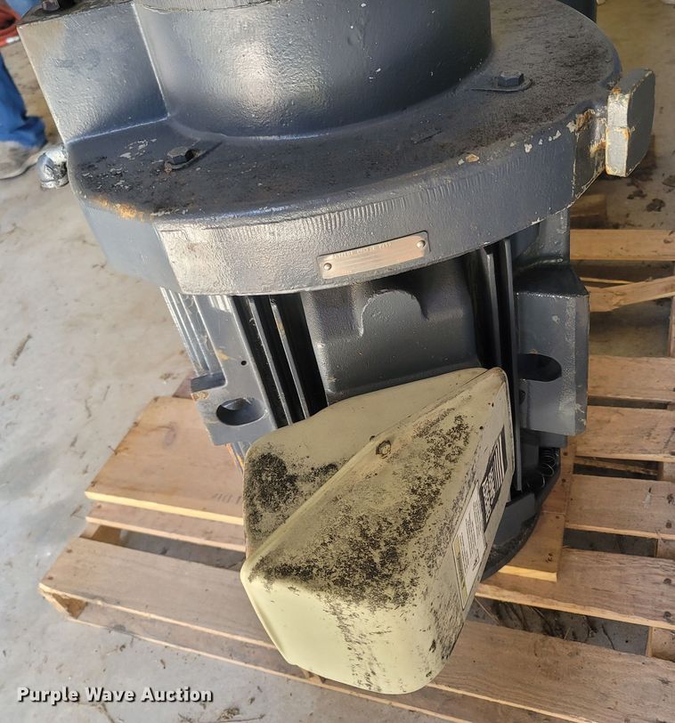 image for item LM9634 Electric motor