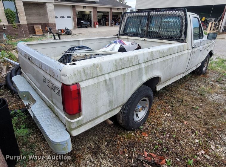 image for item LM9639 1989 Ford F150  pickup truck