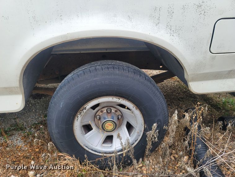 image for item LM9639 1989 Ford F150  pickup truck