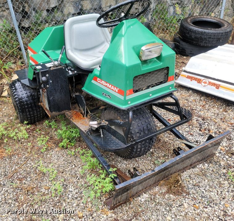 image for item LM9641 Cushman Groom Master  bunker rake