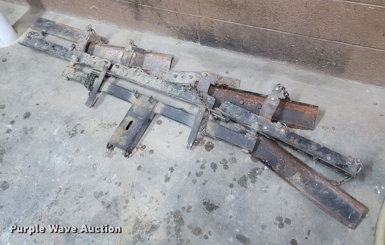 image for item LM9641 Cushman Groom Master  bunker rake