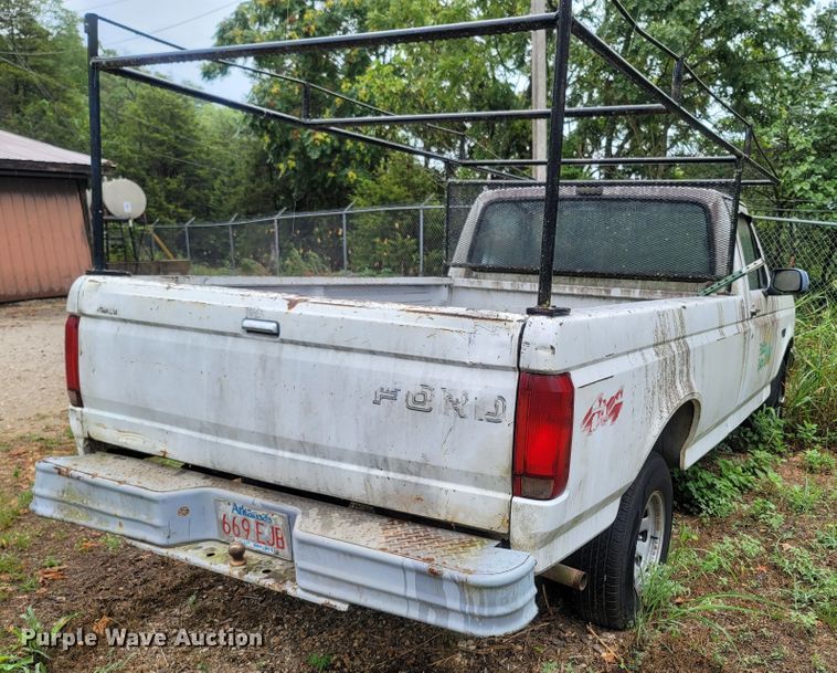 image for item LM9642 1993 Ford F150  pickup truck