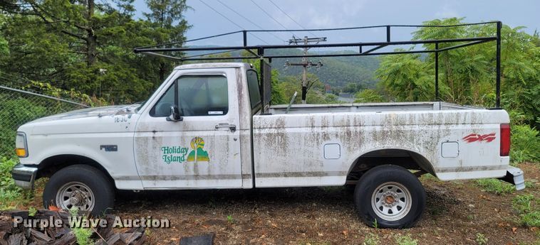 image for item LM9642 1993 Ford F150  pickup truck