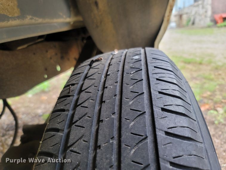 image for item LM9642 1993 Ford F150  pickup truck