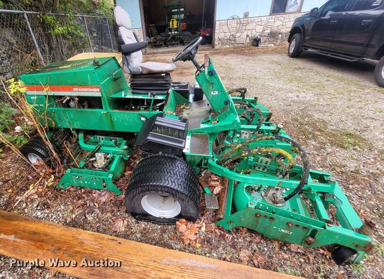 image for item LM9643 Ransomes AR250  lawn mower