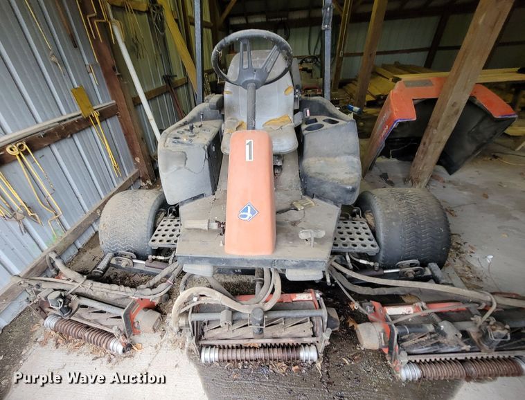 image for item LM9645 Jacobsen LF3800  reel mower