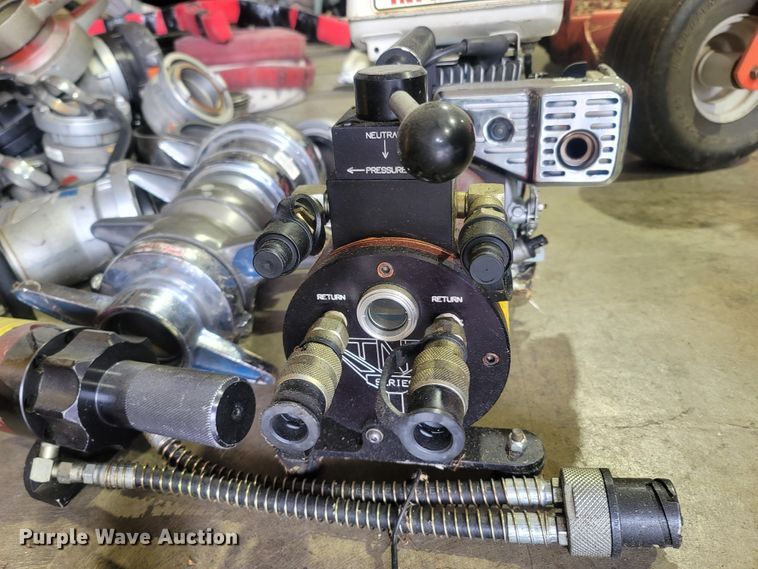 image for item LM9648 TNT Rescue RT-2.5  extrication tool