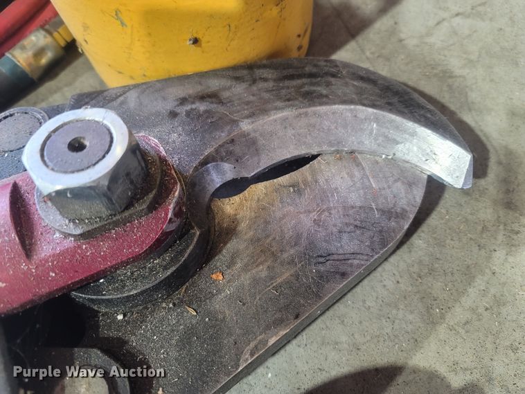 image for item LM9648 TNT Rescue RT-2.5  extrication tool