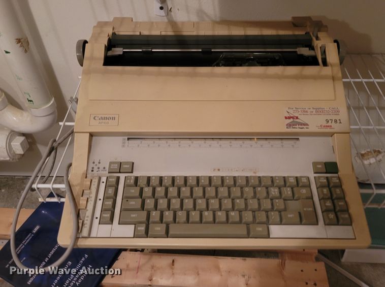 image for item LM9653 Office supplies